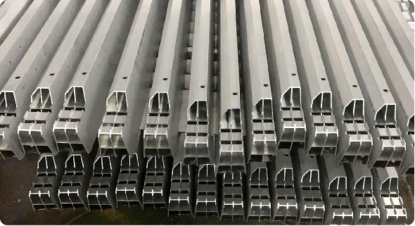 哪吒汽車門檻梁